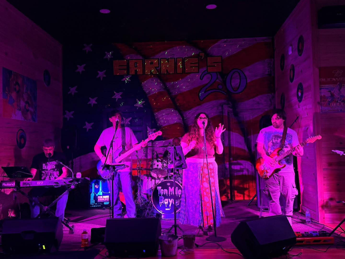 Ten Mile Bay full band on stage at Earnie's 2.0